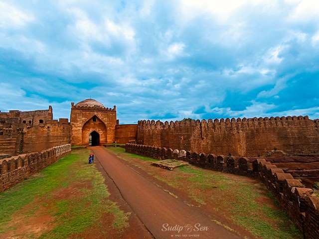 Bidar Fort | Dekhbo Ebar Jogot Take | DEJT . . . . . .  #travel #nature #photography #travelphotogra
