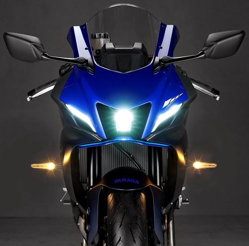 Panama R700 Yamaha R7 700 2025 - Ficha de la moto, precio, opinión, fotos