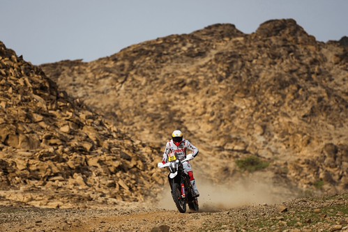 Carlos Sainz vence 1ª etapa que juntou pai e filho | Dakar 2023