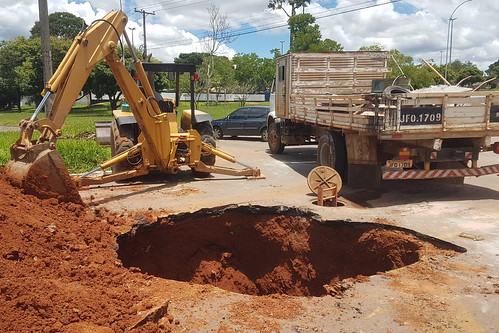 GDF Presente fecha buraco causado pela erosão em Sobradinho