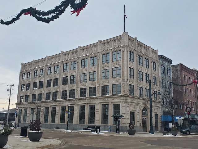 Albert Lea State Bank Building   (1922)