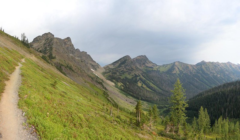 Rock Pass (far left), Powder Mountain and Woody Pass (left), Three Fools Peak and the Rock Creek valley on the PCT