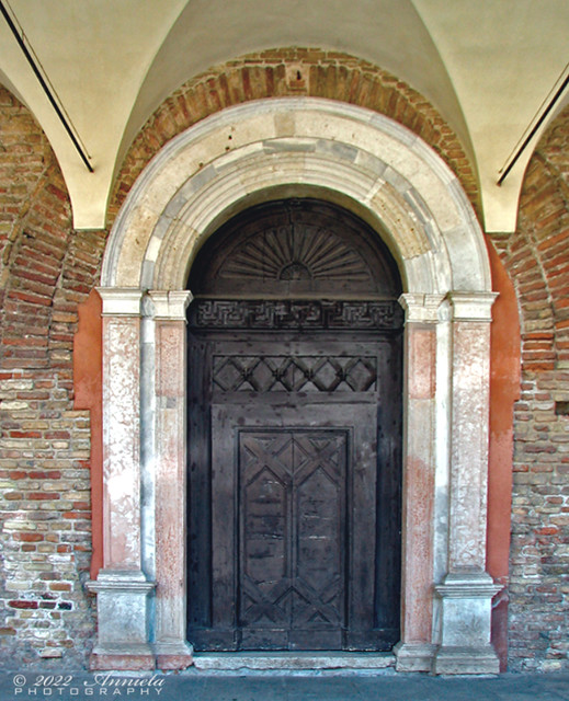 Door in Ravenna (IT) - [Explore]
