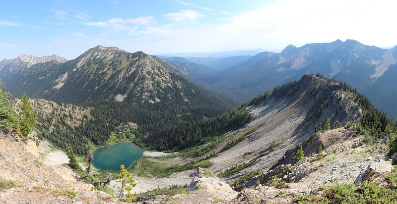 Looking east from Lakeview Ridge, with Hopkins Lake (6171 ft) down below us and Blizzard Peak (7622 ft) on the left