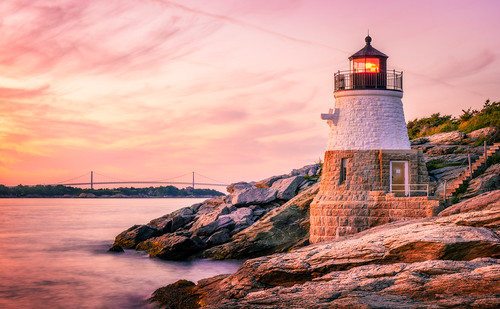 Newport Lighthouse - Rhodes Islands | United States by NicoTrinkhaus, We visited the Newport Lighthouse in late spring 2022 and, as we found out later, we were lucky with