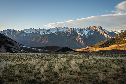 pirineos ampriu benasque posetsmaladeta montaña mountain puestadesol sunset invierno winter