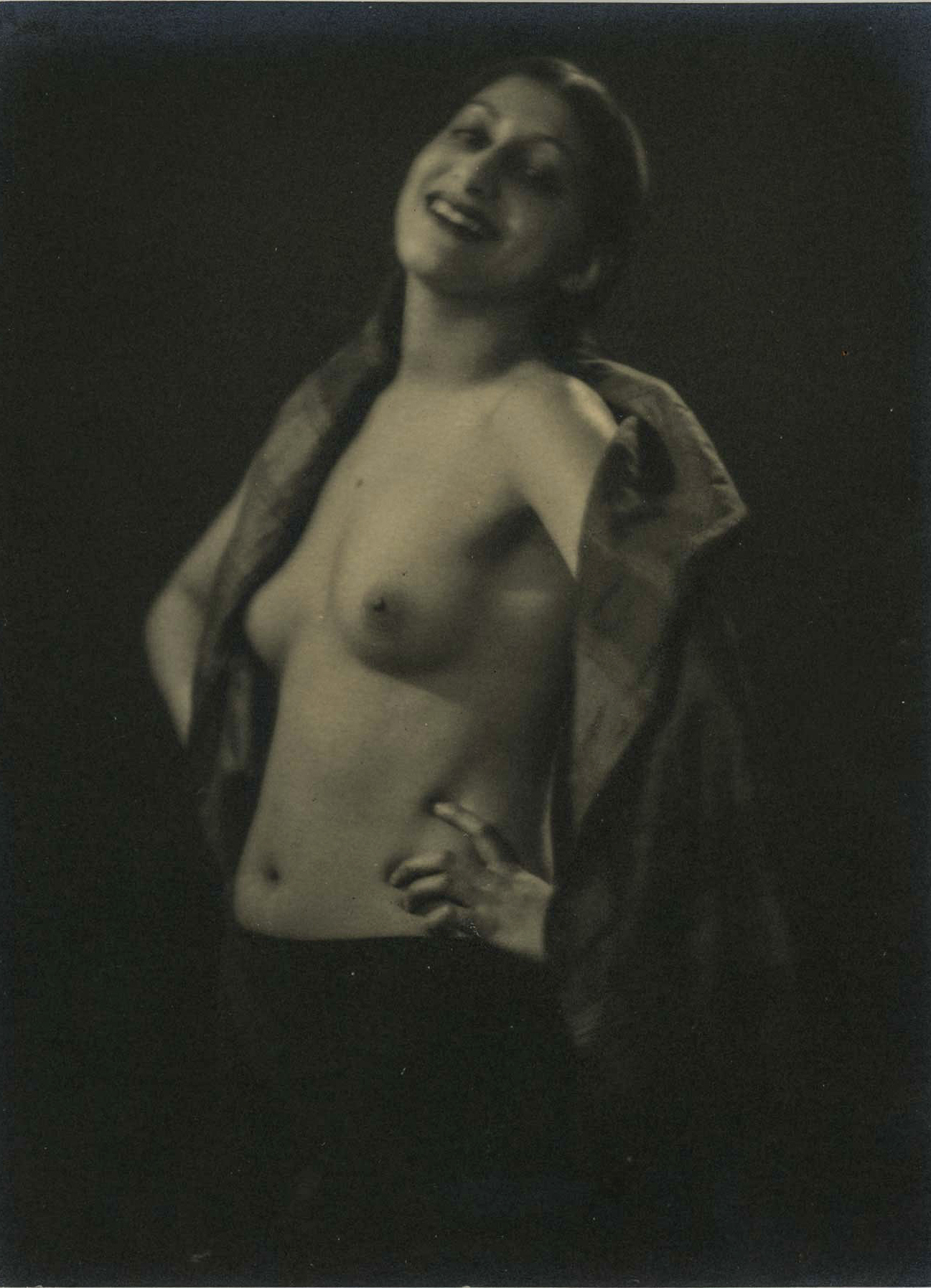 Dr. Gregory Harlip :: Burlesque # 4 (Nu au voile - Nu féminin debout), Germany, ca. 1930. | src Anamorfose and Drouot