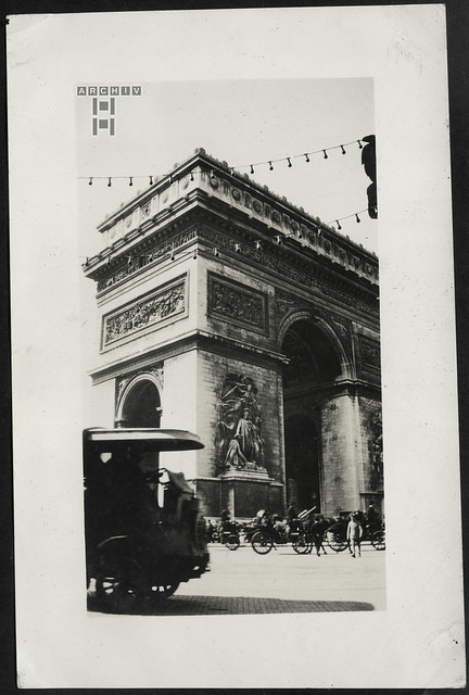 ArchivTappen31Album10h646 Arc de Triomphe, Paris, 1910er
