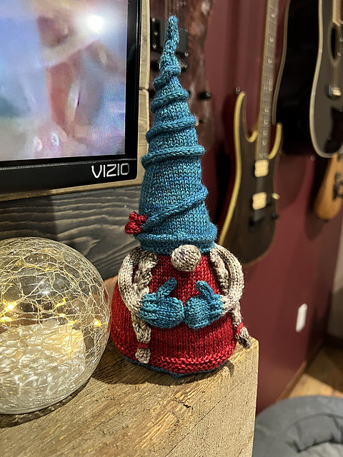 This one is Jen (zjewell)’s first gnome, her All Work, Gnome Play by Sarah Schira!
