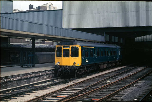 Class 110 DMU @ Leeds, 05/05/1973 [slide 7317]