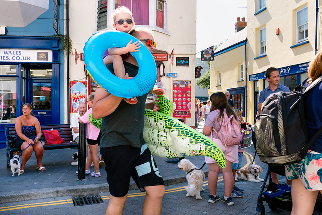 Tenby - Hitching a Ride - 09 August 2022