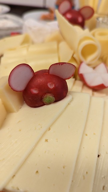 Cheese mouse  🐭