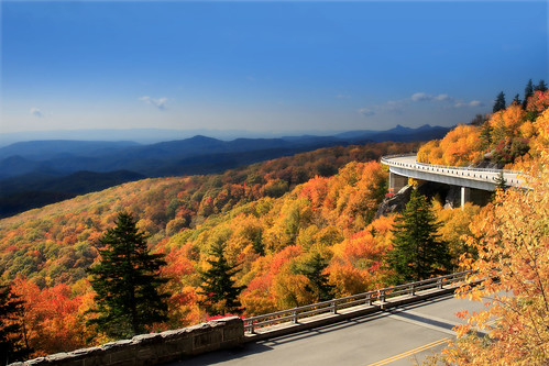 blueridgeparkway viaduct autumn fallcolors northcarolina outside landscape grandfathermountain
