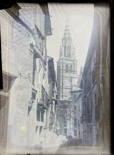 Catedral vista desde la calle de Santa Isabel en Toledo en los años 20. Fotografía de Christian de Caters.