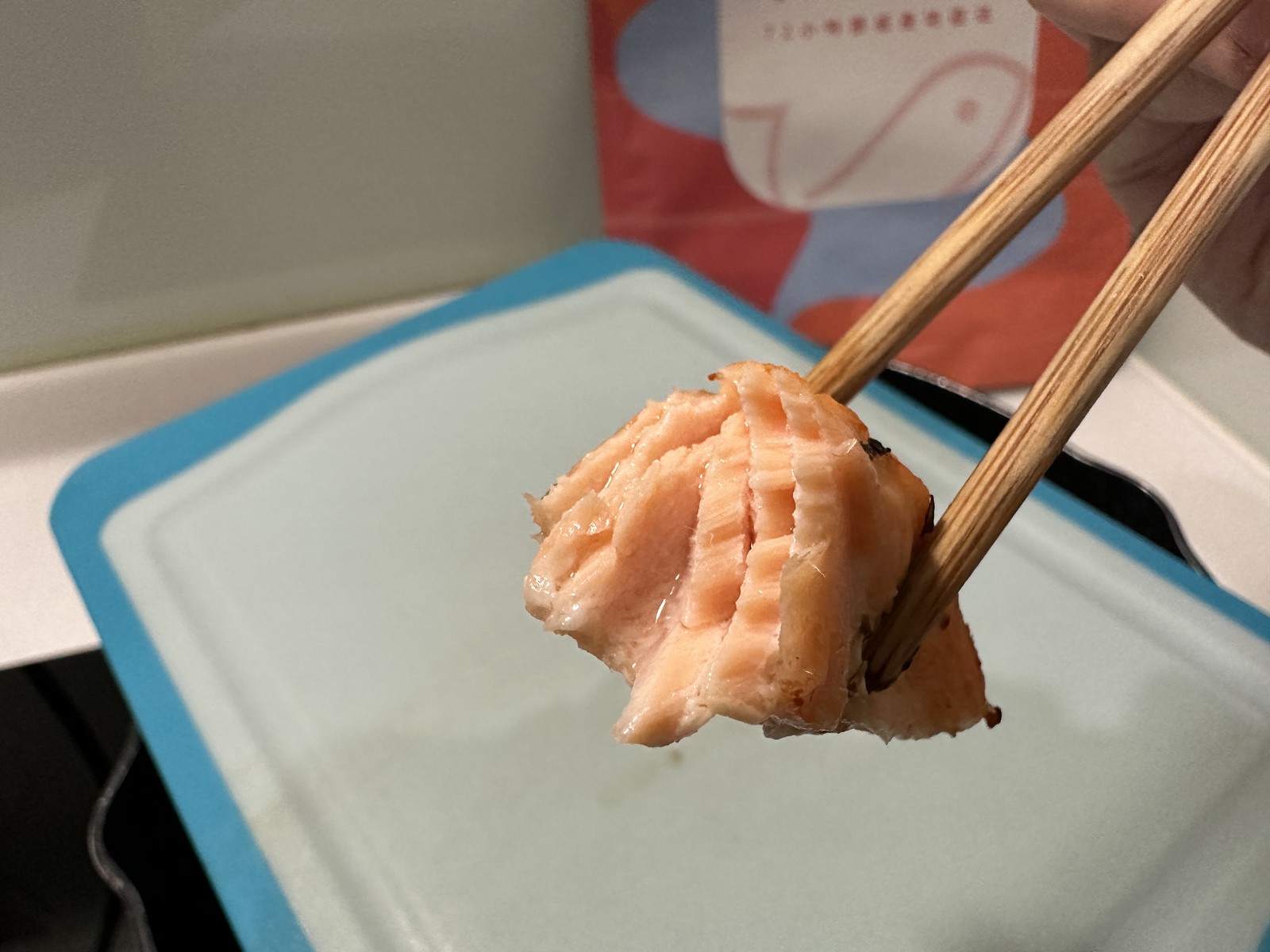 愛了~【72有鮭魚】頂級挪威鮭魚菲力推薦，鮮甜鮭魚生魚片、鮭魚料理食譜分享 @秤秤樂遊遊