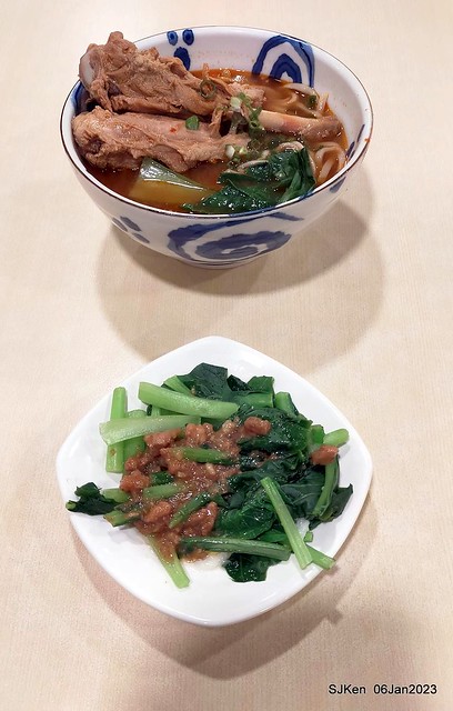 「三商巧福」敦北店---新品上市「香滷豬棒腿麵」(Pork legs noodle store, Taipei, Taiwan, SJKen, Jan 6, 2022.