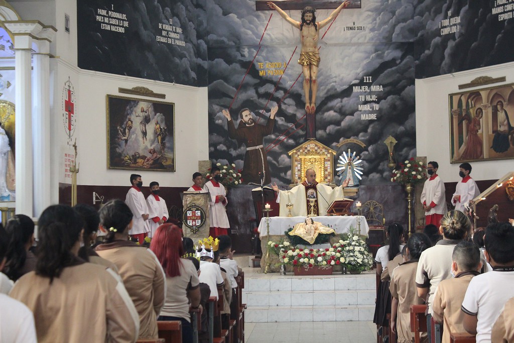 Ecuador - Solemnidad de la Epifanía en la Escuela San Pío de Pietrelcina