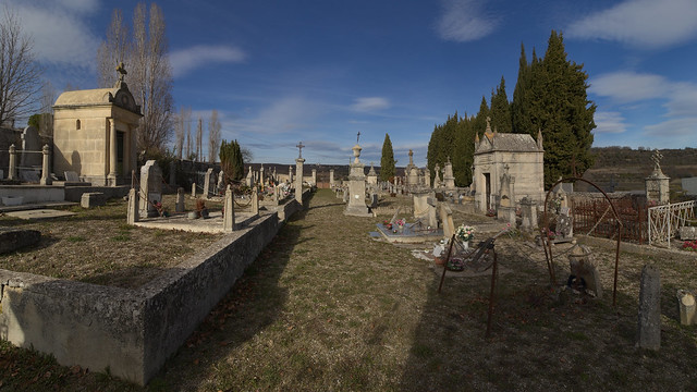 Panorama: the cemetery / le cimetière, Saint Michel L'Observatoire