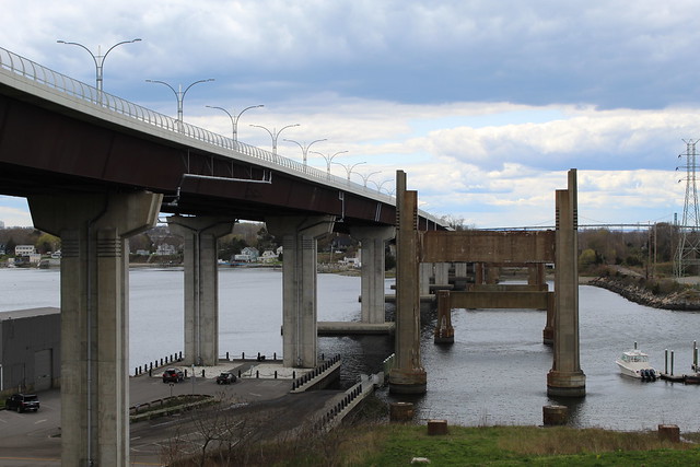 Sakonnet River Bridge (Tiverton, Rhode Island)