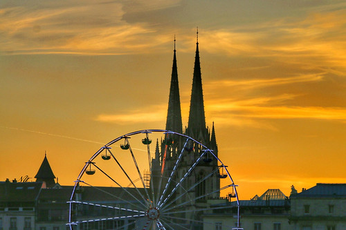 Bayonne by Nath.Lt, sunset coucherdesoleil ciel cathedrale cathédralestemarie cathedral paysage paysbasque euskadi lands