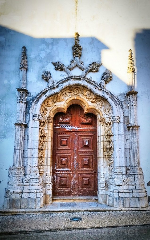 Portal da Igreja de Nossa Senhora da Assunção de Marvila