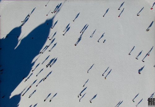 komi komikite kiteaerialphotography kiteaerialhungary kite shadows ice icerink budapest budapestaerials aerialphotography aerialview jégpálya műjégpálya városliget citypark people