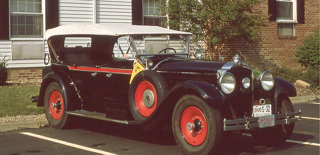 Artslides035 1929 Packard Standard Eight Series 633 touring