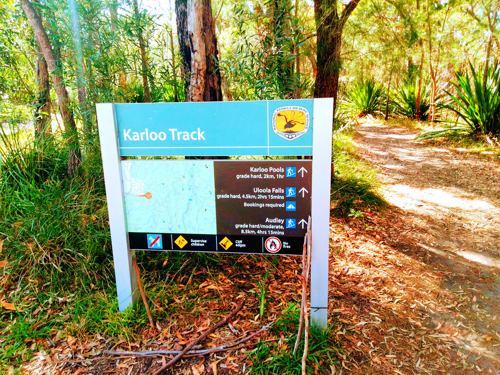 Karloo Track Sign