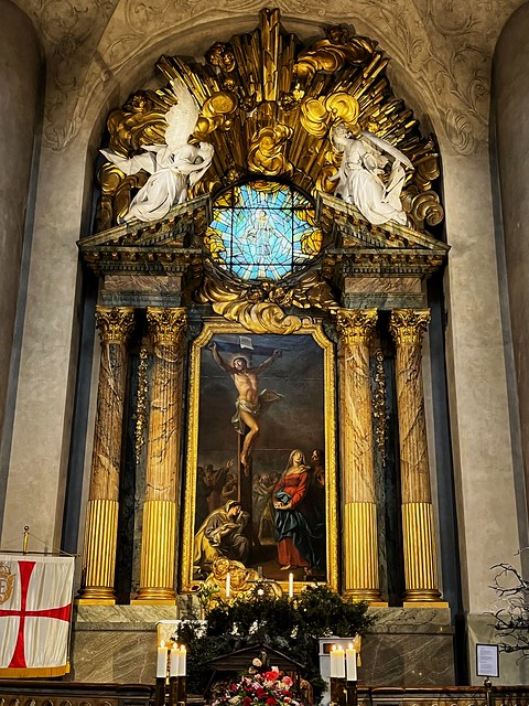 ”Det Gyldene Altaret” i Hedvig Eleonora kyrka - ”The Golden Altar” in Hedvig Eleonora church - Explored