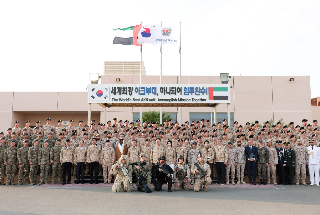 President_Yoon_meets_Akh_Unit_15 | President Yoon Suk Yeol m… | Flickr