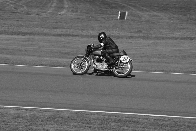 Triumph T110 1954, Barry Sheene Memorial Trophy, Goodwood Revival Meeting, Goodwood Motor Circuit, Claypit Lane, Chichester, West Sussex, PO18 0PH
