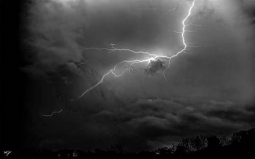 thunderstorm weather clouds monochrome blackandwhite outdoors landscape dramatic sky lightning nature naturephotography longexposure digitalphotography photography nightphotography