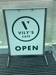 Vily's Cafe, South Library