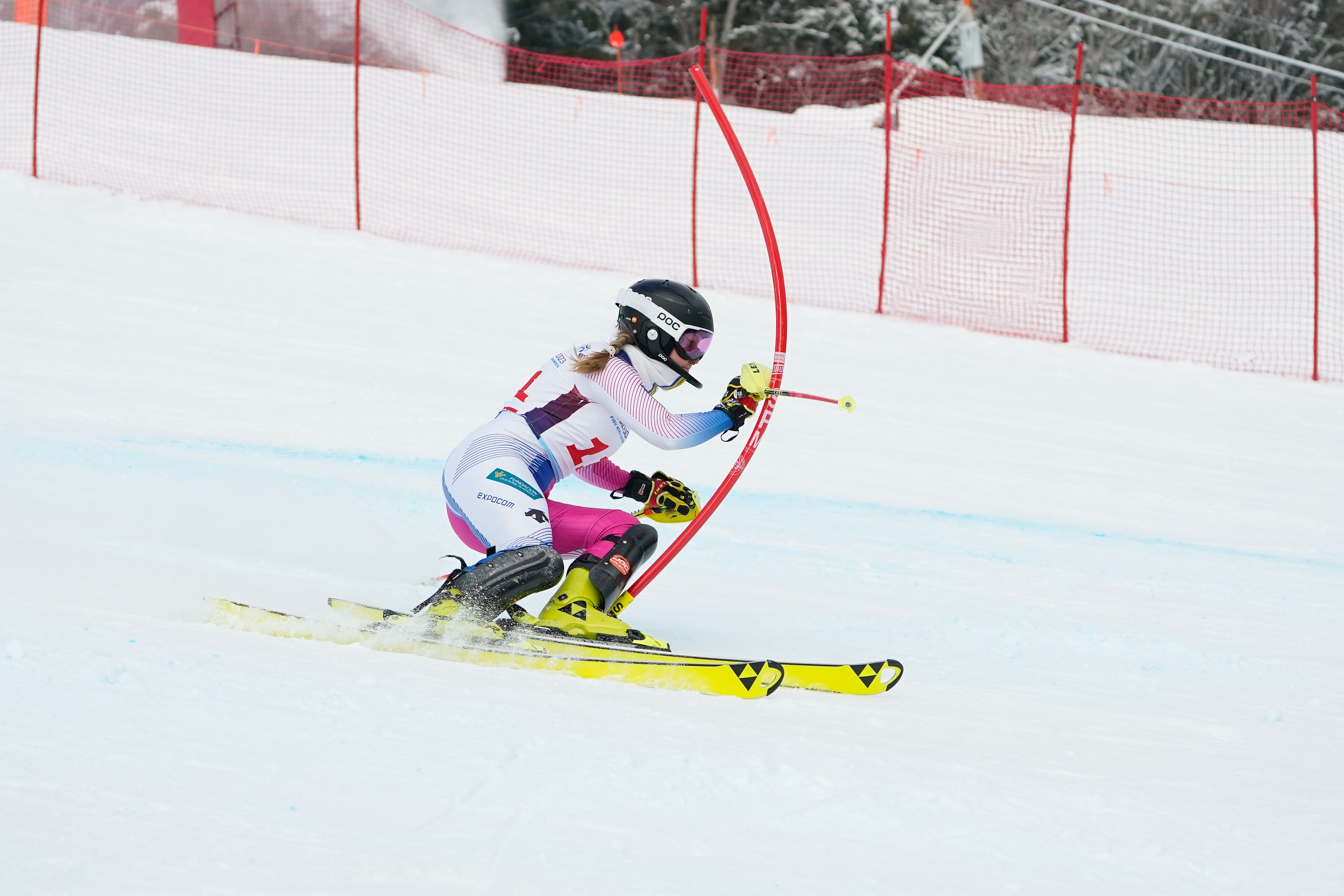 Celia Abad esquiando slalom en Lake Placid 2023