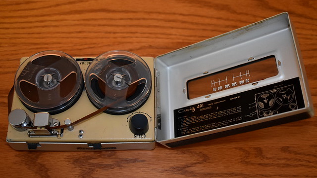 Vintage Craig 401 Reel-To-Reel Pockette Micro Transistor Tape Recorder, Model TR-401, Made By Sanyo In Japan, Circa 1962