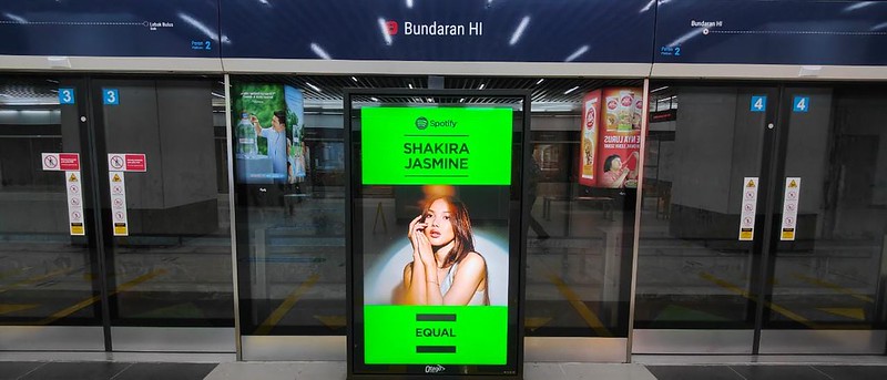 Shakira MRT Bundaran HI