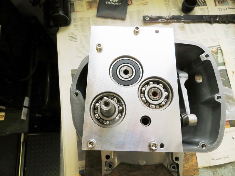 Cycle Works Bearing Depth Measurement Plate Installed On Top Of Cover Gasket