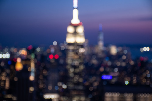 empirestatebuilding newyork manhattan abstract bokeh outoffocus night sunset