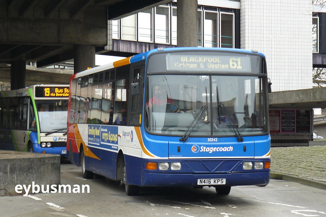 Stagecoach in Lancashire 30342, N416KPS.
