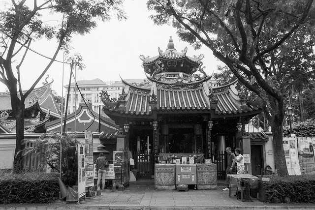 Taoist shrine near CBD in Singapore