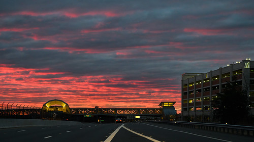 hallock davehallock virginia ashburn metro wamata sunrise sky clouds trainstation trains urban