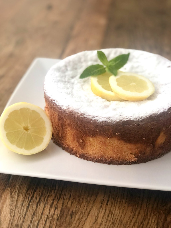 Spanish Lemon Almond Cake / Tarta de Santiago