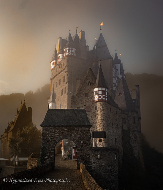 Burg Eltz (EXPLORED)