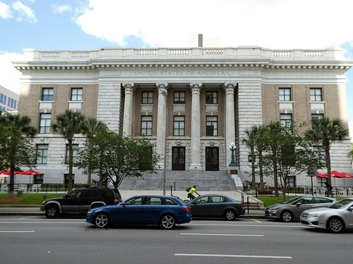 Tampa Federal Courthouse - Le Meriden Hotel