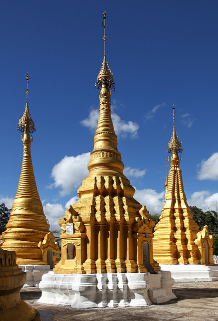 Stupa Gold