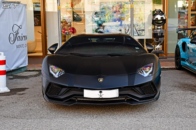 Lamborghini AventadorS