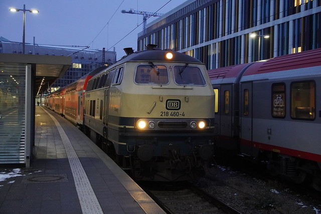218 460 am 24.1.2023 in München an RB 40 nach Mühldorf.