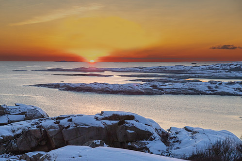 norway stavern vestfold winter sunset snow coast norge shoreline coastline rakke