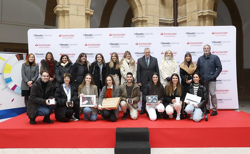 25/01/2023 - La Universidad y Banco Santander premian varias actividades innovadoras presentadas en la Semana Deusto Emprende
