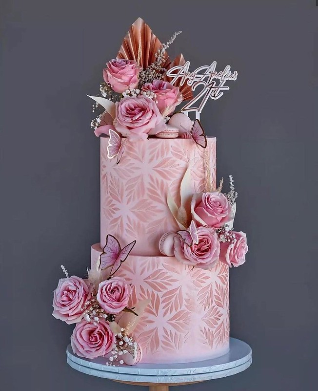 Cake by Cakes of Eden